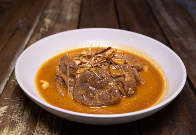Massaman Beef Curry Tray