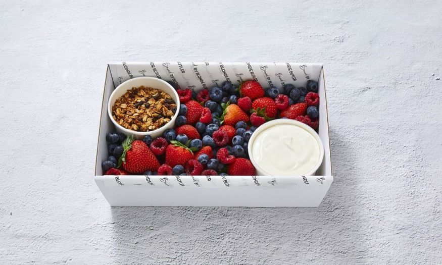 DIY Vegan Yoghurt & Berry Box