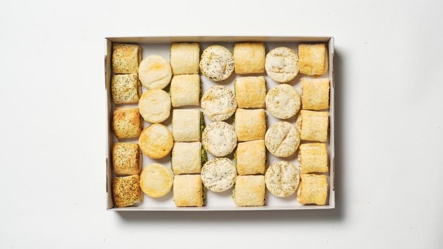 Warm Mixed Party Box - 32 pieces