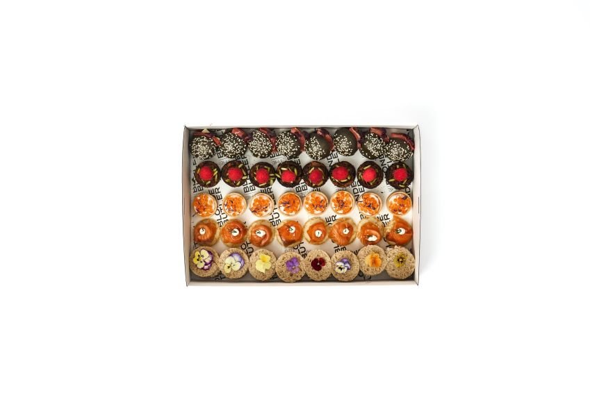 Deluxe Mixed Canape Box