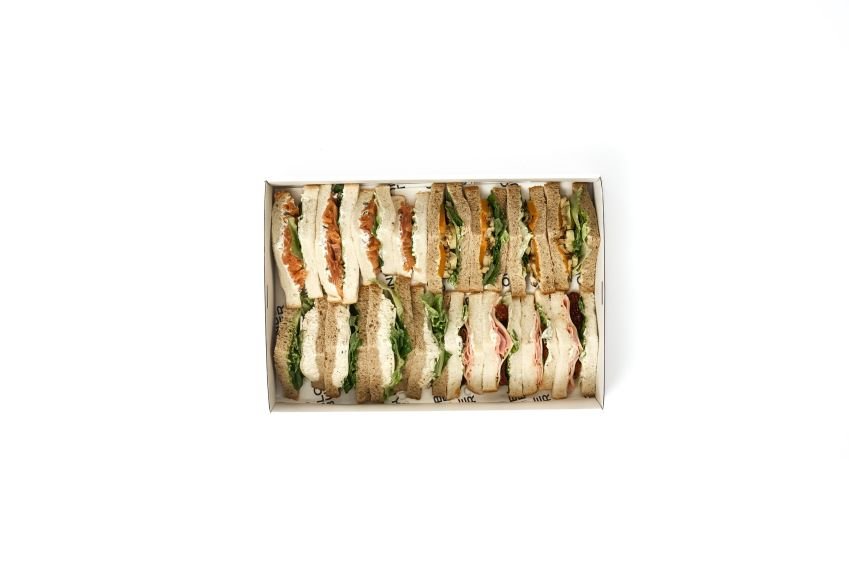 Mixed Triangle Sandwich Box - 16 Pieces