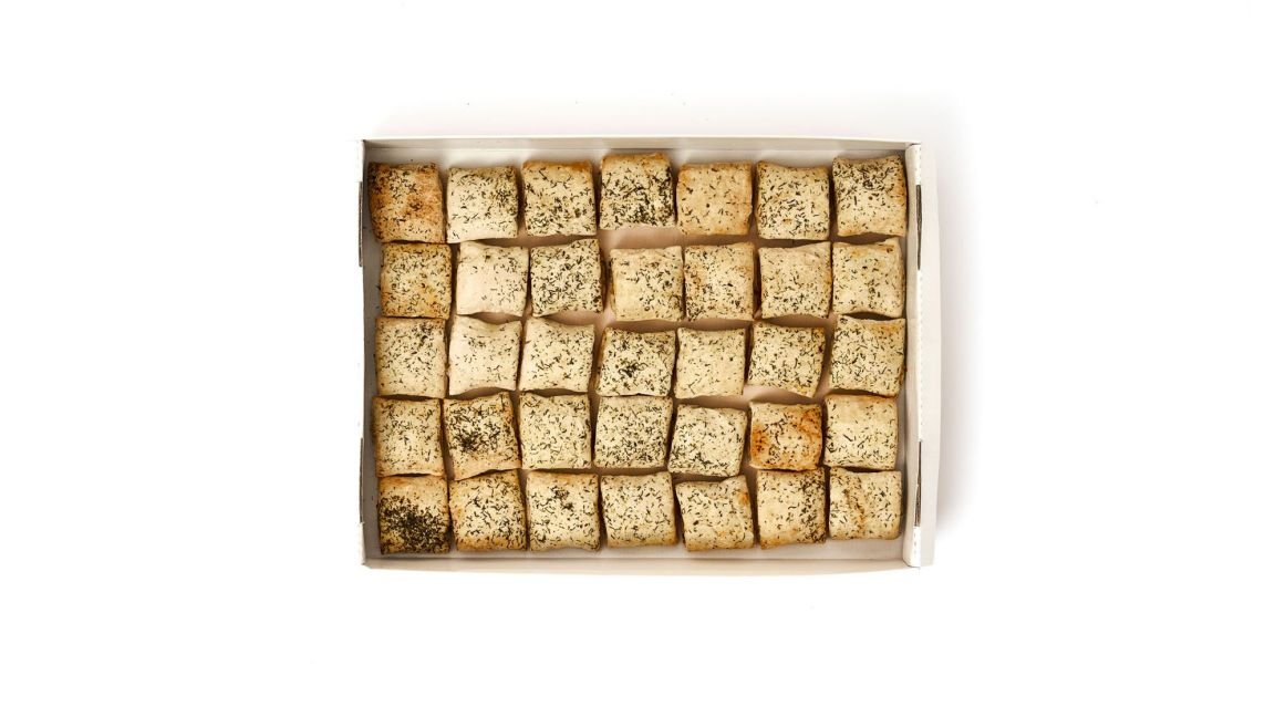 Warm Pork & Fennel Sausage Rolls - 35 pieces