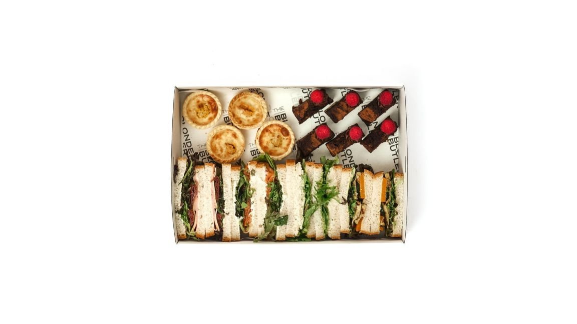 Gluten Free Sweet & Savoury Box 18pc