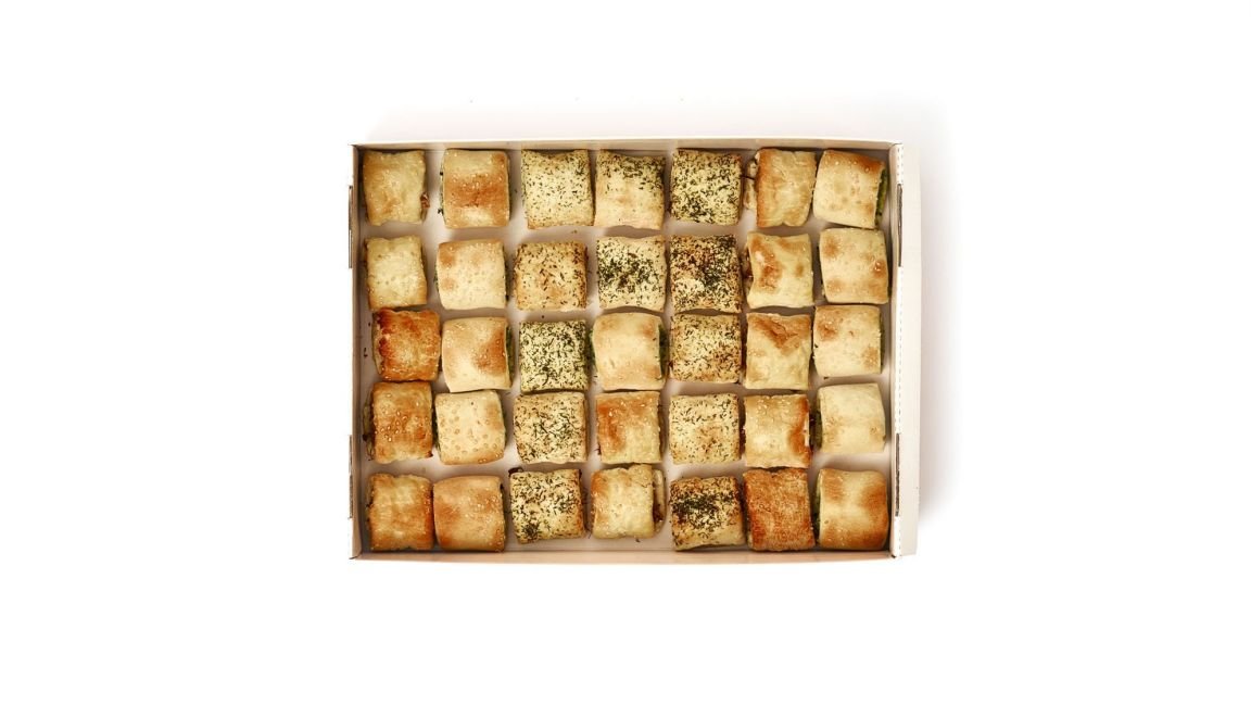 Warm Mixed Sausage Rolls - 35 pieces