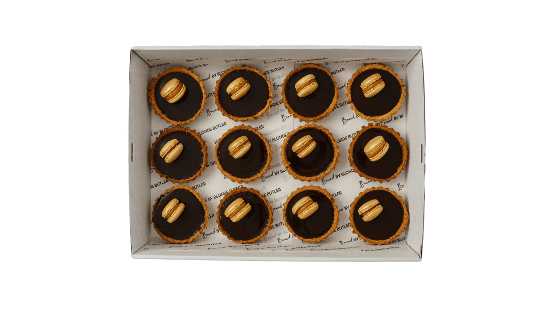 CHRISTMAS SALTED CARAMEL & CHOCOLATE TARTS