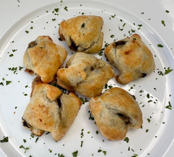 Petite Beef Wellingtons
