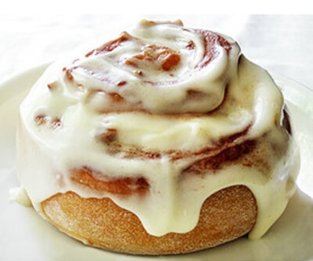 Cinnamon Roll w/ Cream Cheese Icing