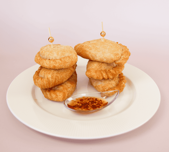Curry Puff w/ Pea, Potato & Sweet Chilli Sauce - Platter of 15