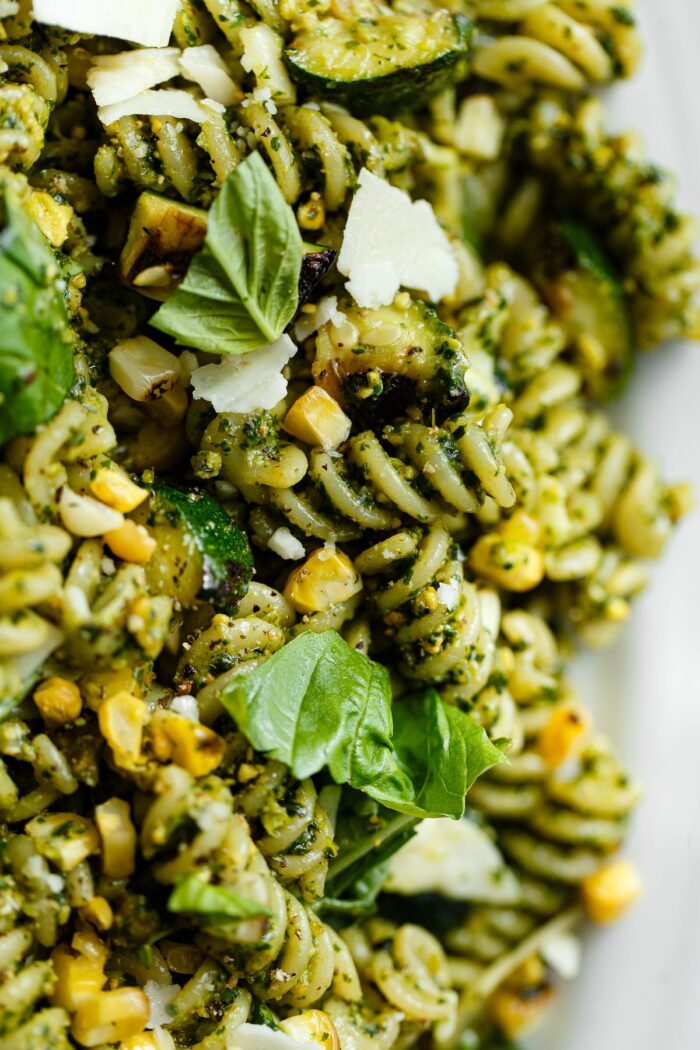 Pesto pasta salad bowl