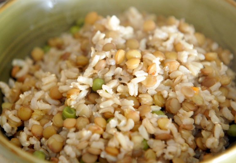 Herbed rice with lentils