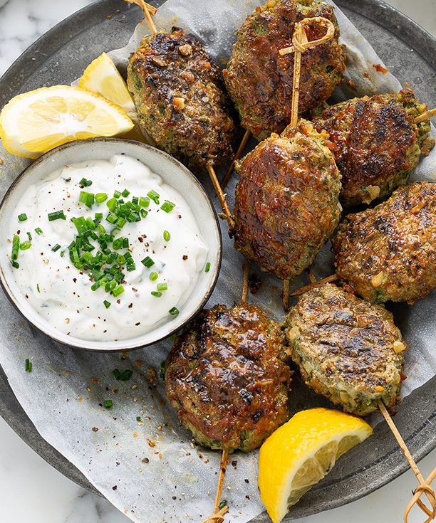 Kofta meatballs with yogurt