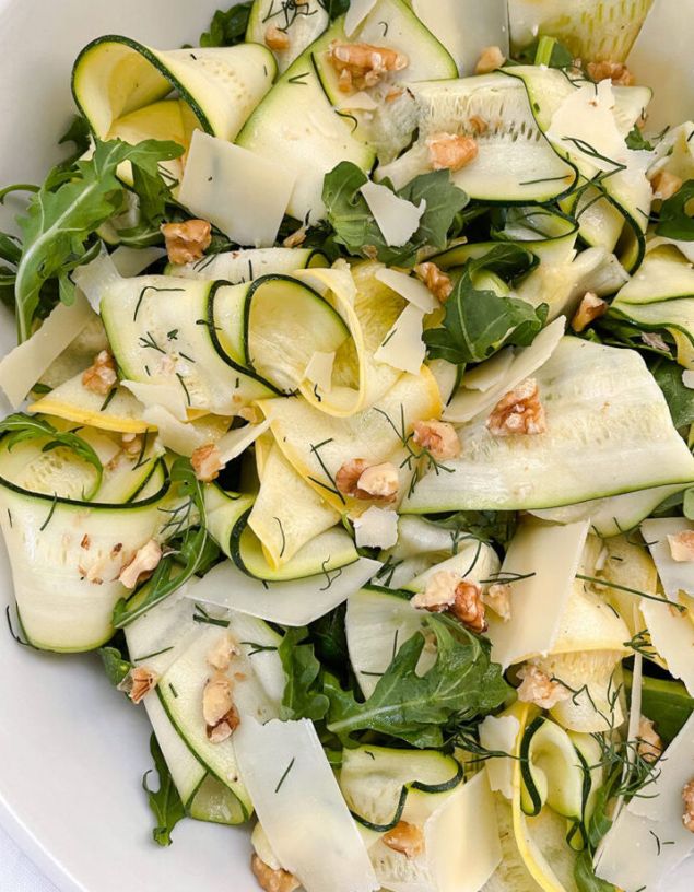 Zucchini salad bowl