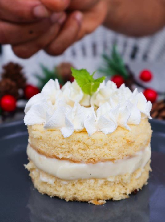 Rum Cake Trifle / Spiced Custard