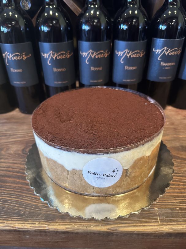 NEW 8" Tiramisu Cake- *MUST HAVE 4 DAYS ADVANCE NOTICE TO PRODUCE