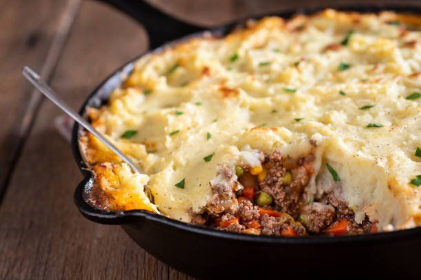 Ready Made Meals-  Cottage Pie Serves 2 ,20 x 14cm 