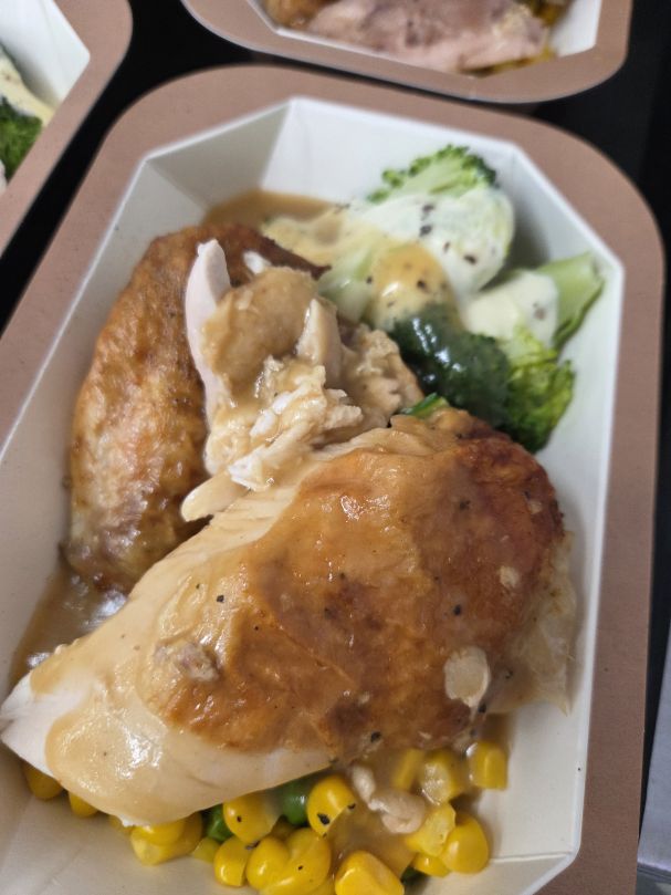 Roast Chicken and Vege with Gravy and Cheese Sauce - Micro