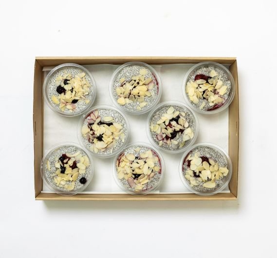 Individual Chia Pot with Mixed Berries 