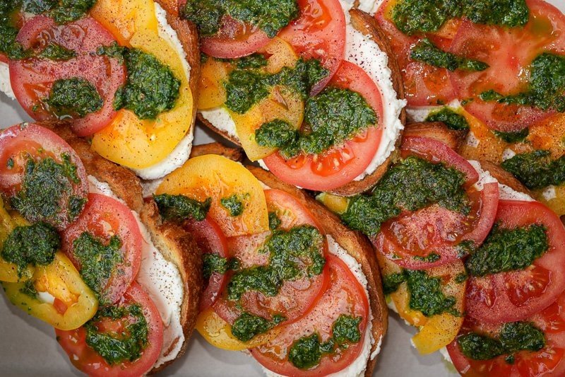 TOMATO & RICOTTA TOAST BOX 