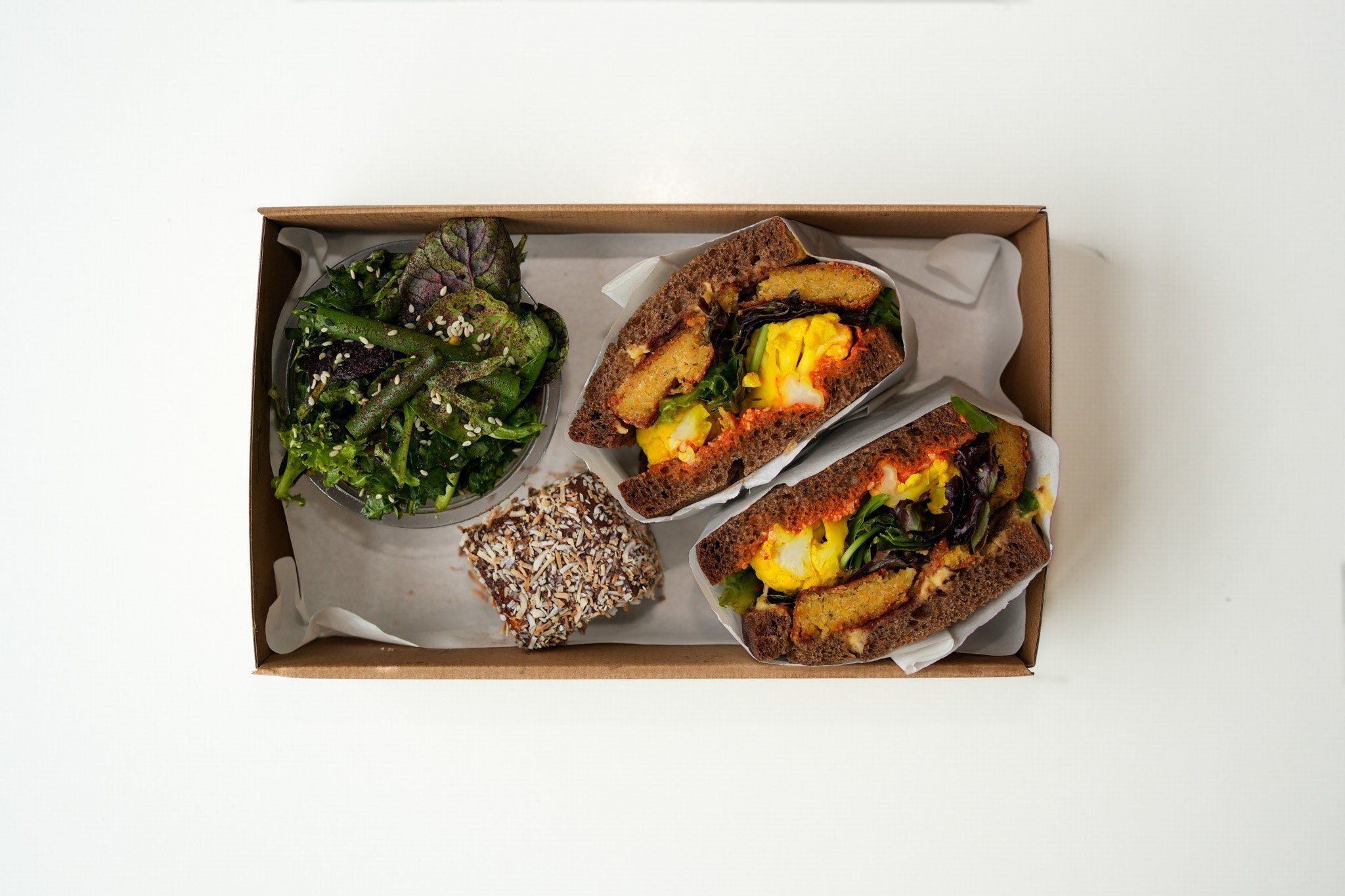 TT's CLASSIC LUNCH BOX 