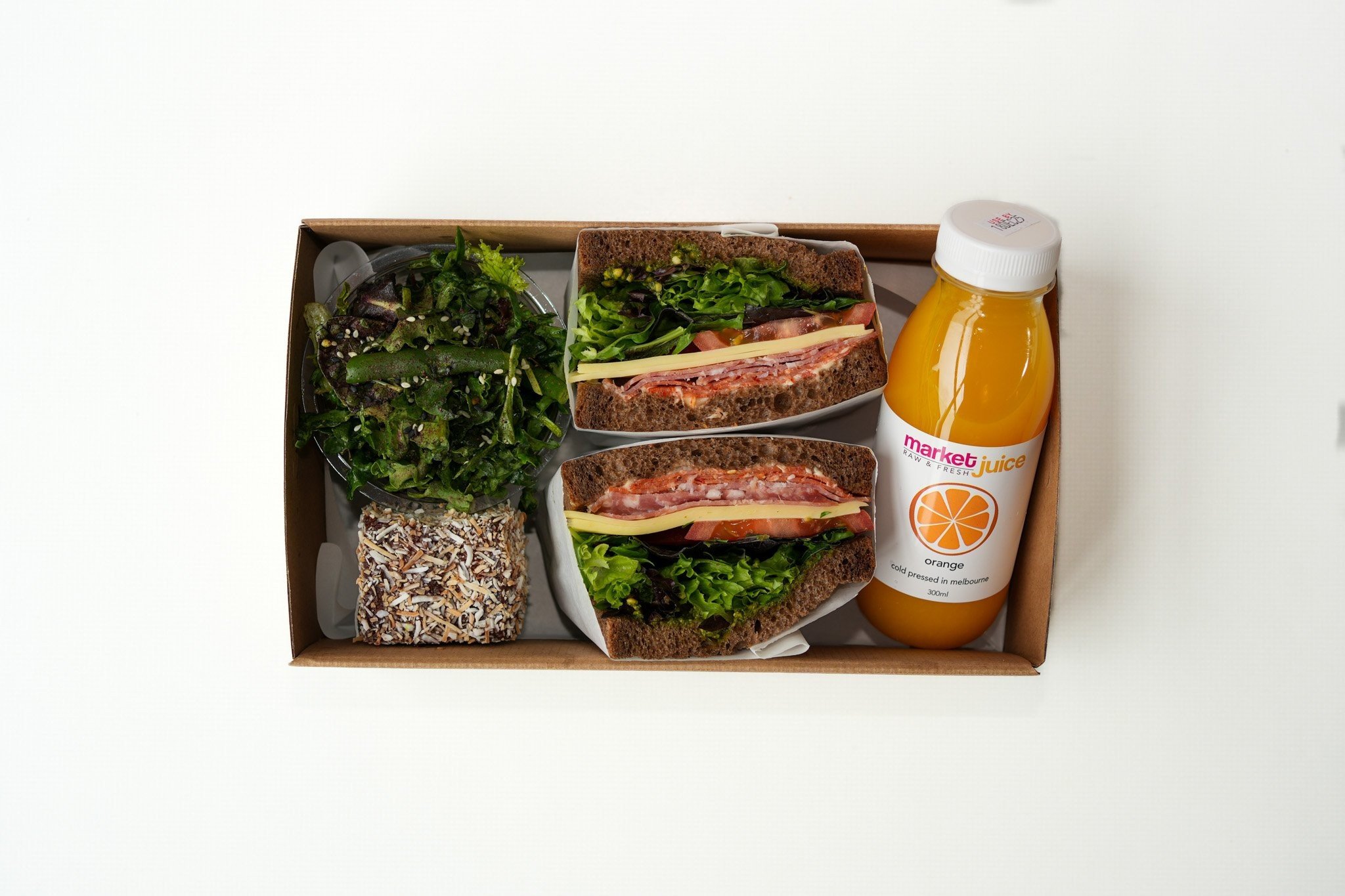 TT's SIGNATURE LUNCH BOX 