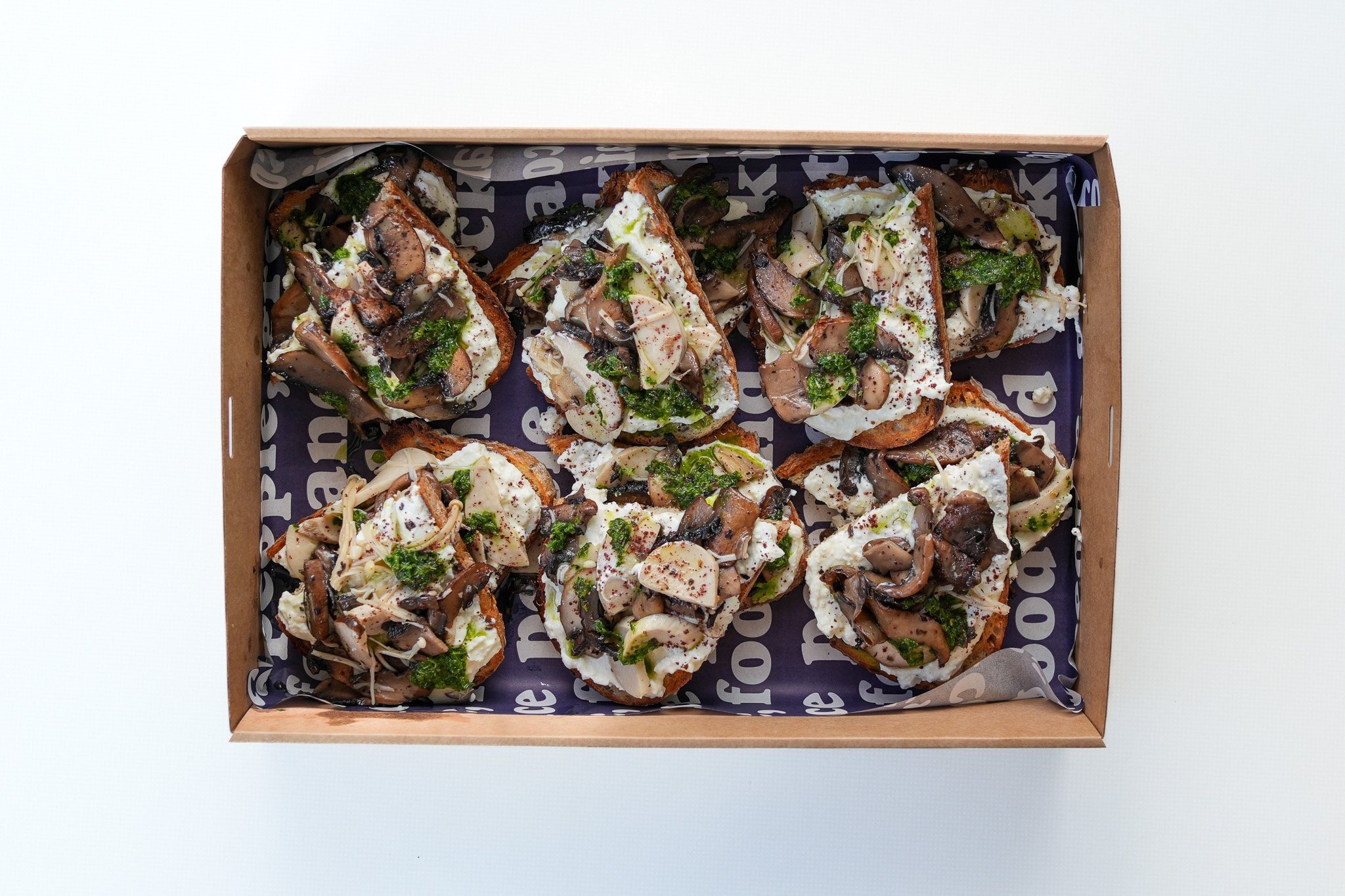 MUSHROOM & RICOTTA TOAST BOX  