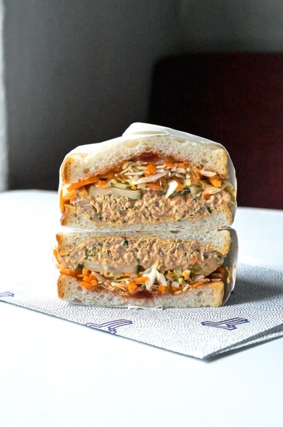 SPICY TUNA & KIMCHI SANDWICH