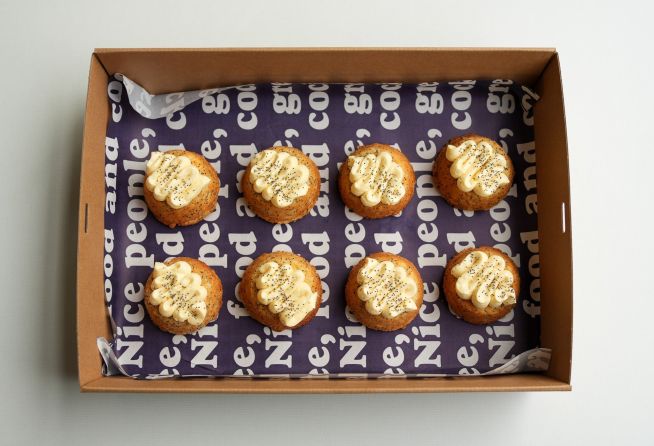 LEMON & POPPYSEED CAKES