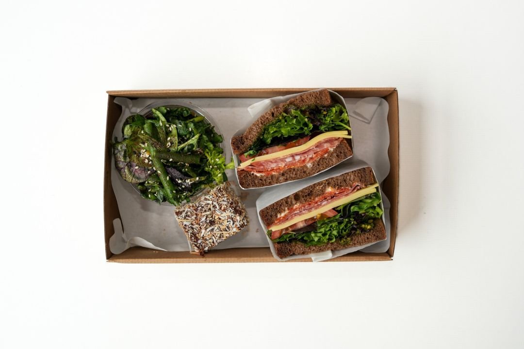 TT's CLASSIC LUNCH BOX 