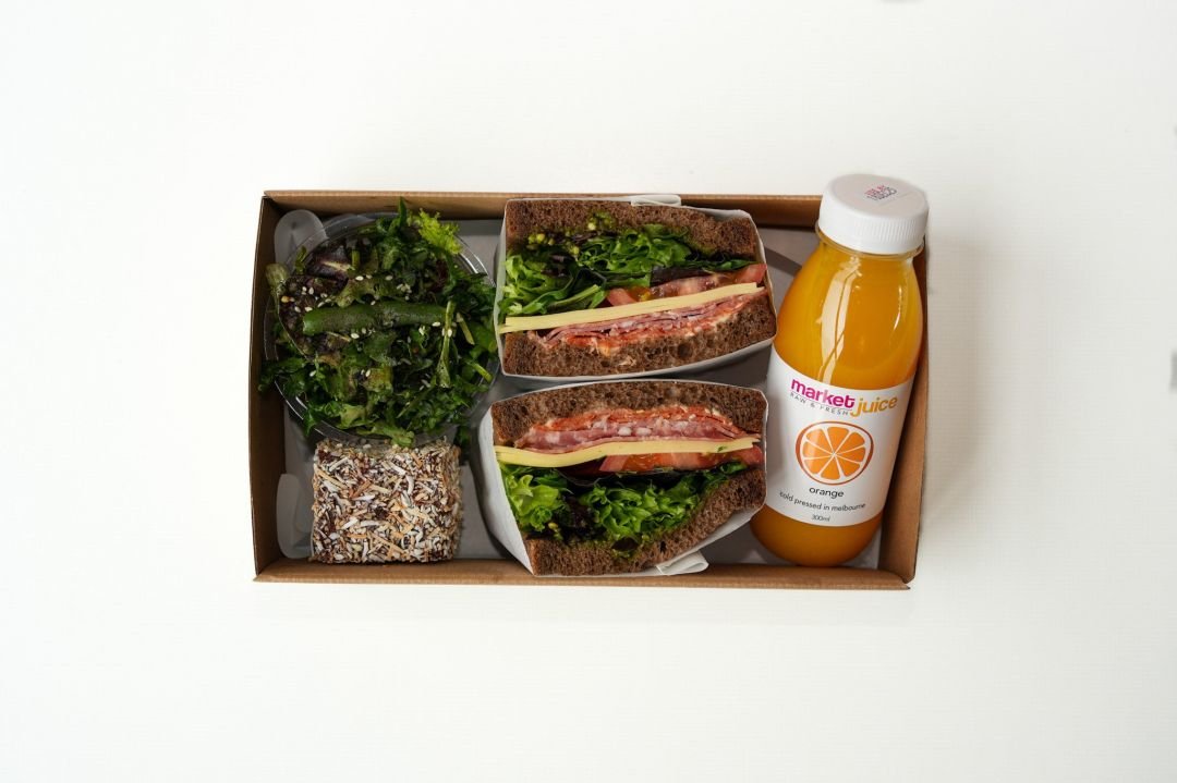 TT's SIGNATURE LUNCH BOX 