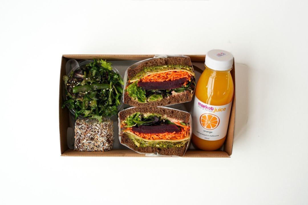 TT's SIGNATURE LUNCH BOX 