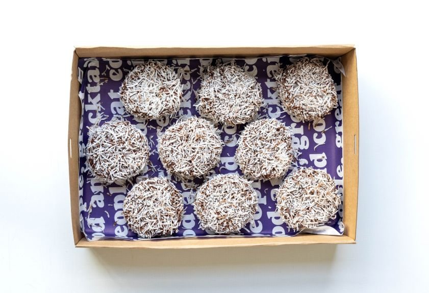 New SWISS ROLL LAMINGTONS