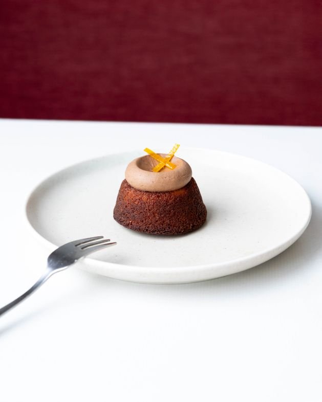 New ORANGE & ALMOND CAKES W/ CHOC FROSTING